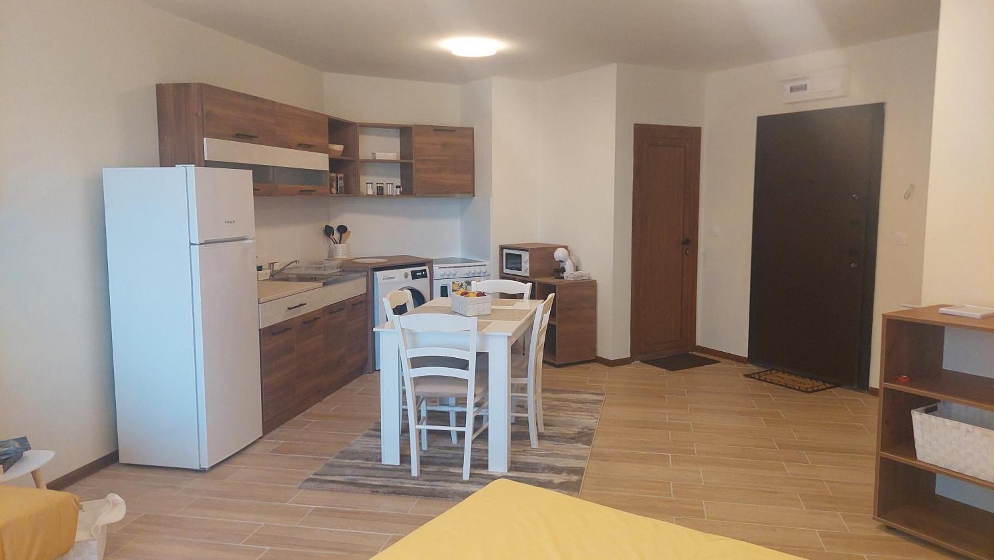 Krimski Apartment - Free Private Parking Варна Екстериор снимка