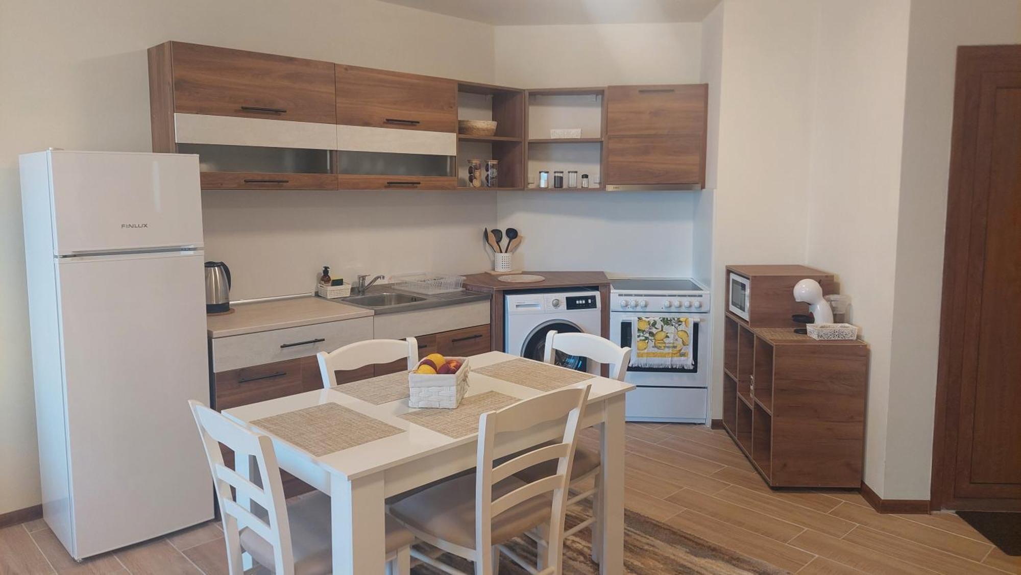Krimski Apartment - Free Private Parking Варна Екстериор снимка