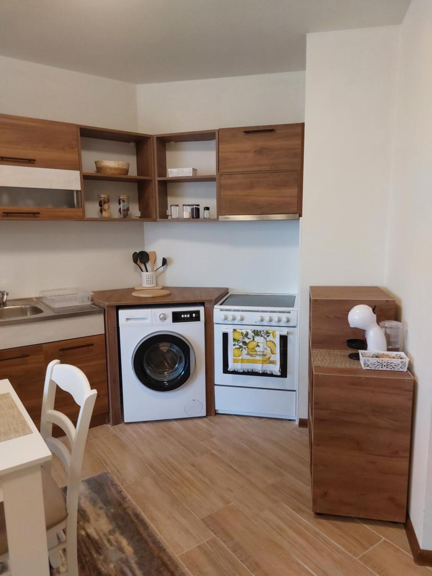 Krimski Apartment - Free Private Parking Варна Екстериор снимка
