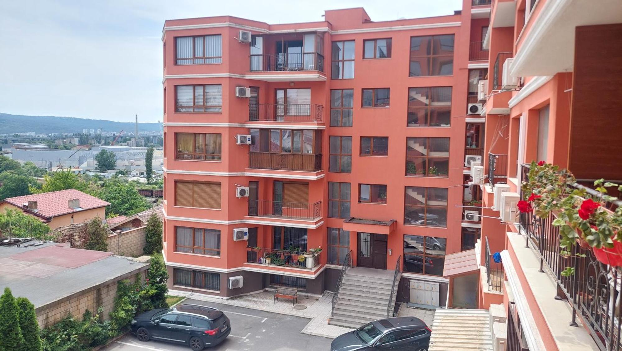 Krimski Apartment - Free Private Parking Варна Екстериор снимка