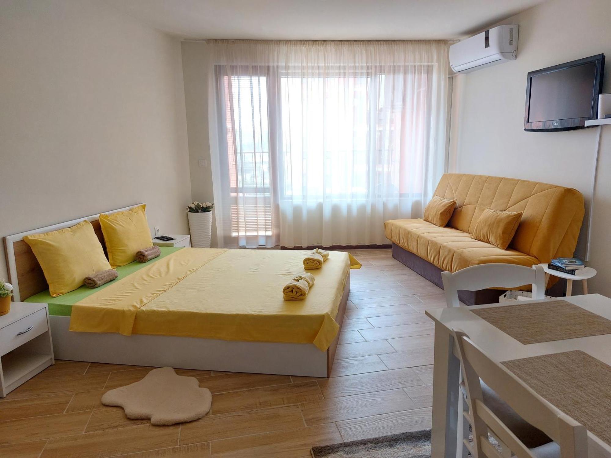 Krimski Apartment - Free Private Parking Варна Екстериор снимка